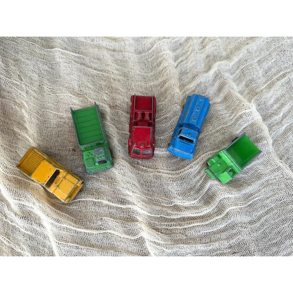 1960's TootsieToy diecast truck lot vintage metal lot‎ of 5 | shuttle pumper
